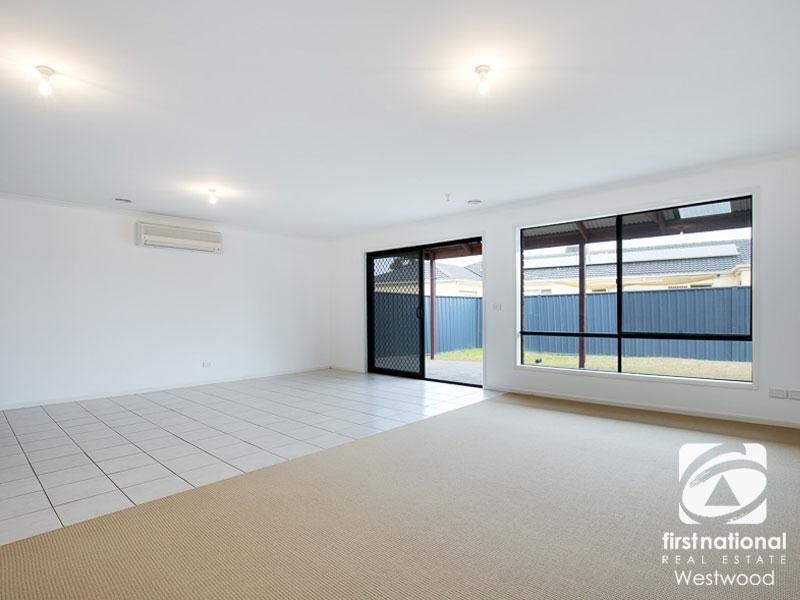 15 Bellinger Crescent, Wyndham Vale VIC 3024