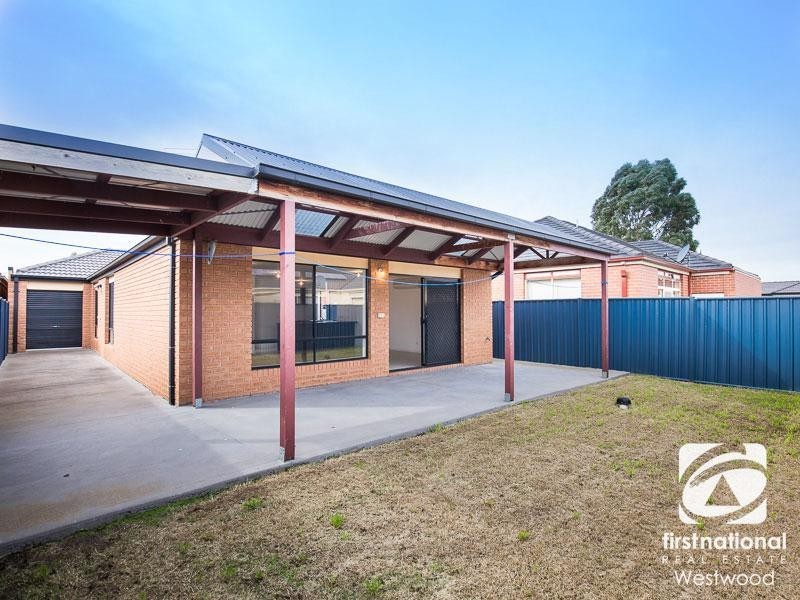 15 Bellinger Crescent, Wyndham Vale VIC 3024