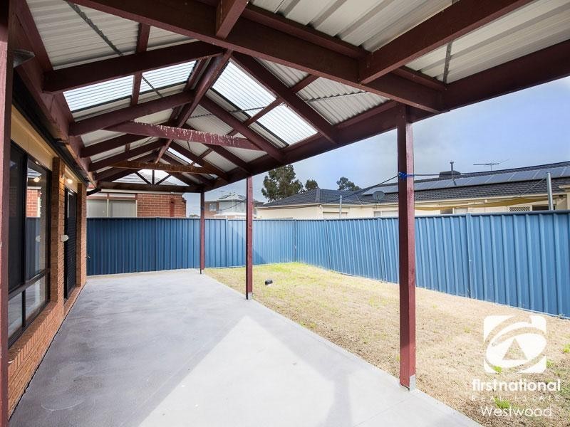 15 Bellinger Crescent, Wyndham Vale VIC 3024