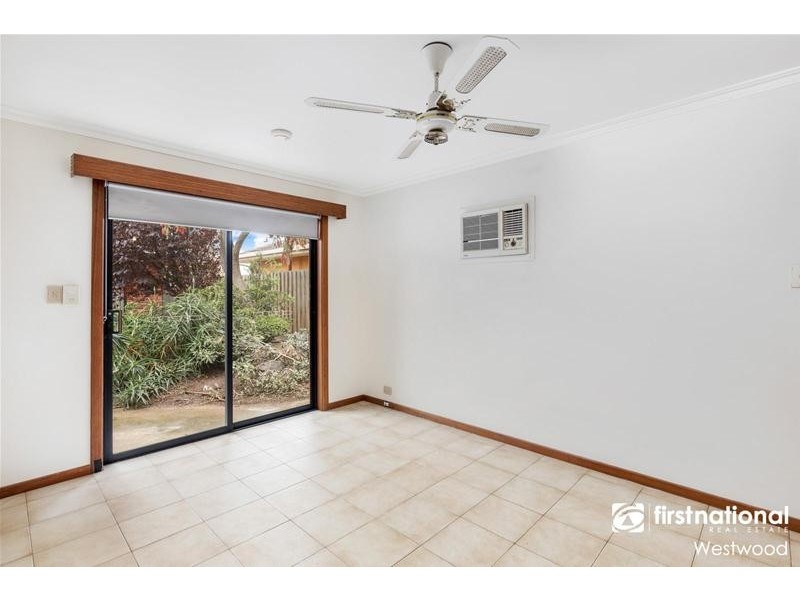 4/22-24 Collins Street, Werribee VIC 3030