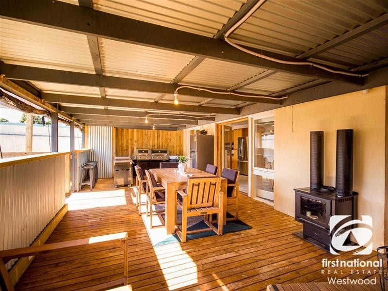 5 Loddon Court, Werribee VIC 3030