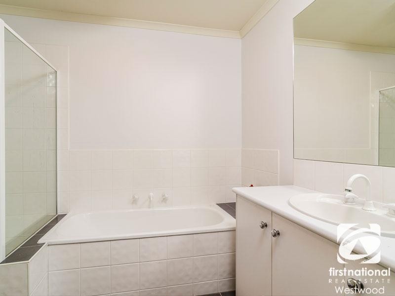 45 Jade Crescent, Wyndham Vale VIC 3024