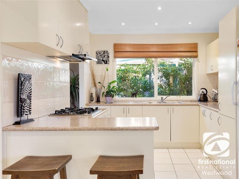 35 Flinders Crescent, Wyndham Vale VIC 3024