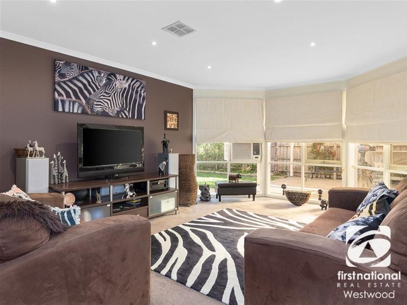 35 Flinders Crescent, Wyndham Vale VIC 3024