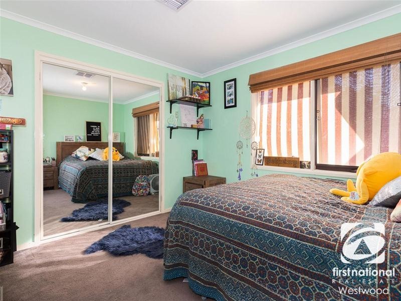 35 Flinders Crescent, Wyndham Vale VIC 3024