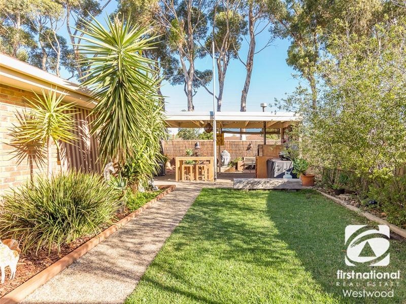 35 Flinders Crescent, Wyndham Vale VIC 3024