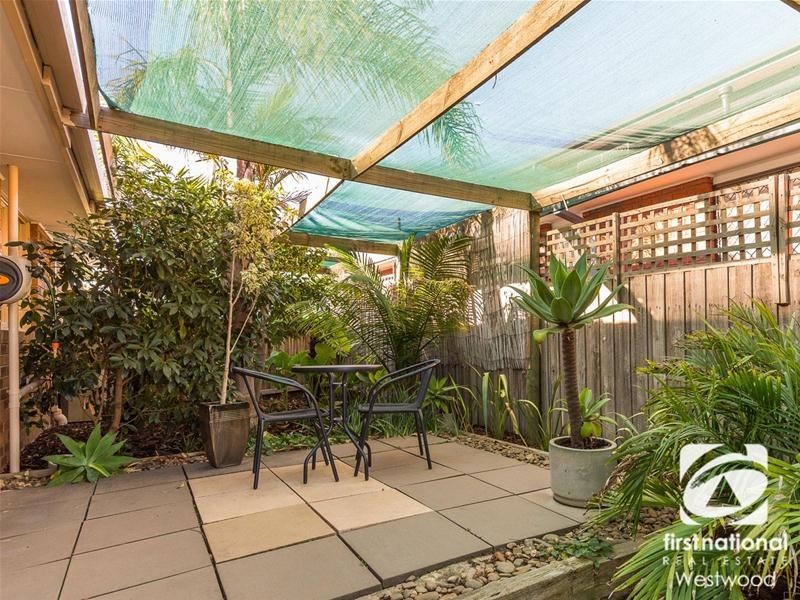 35 Flinders Crescent, Wyndham Vale VIC 3024