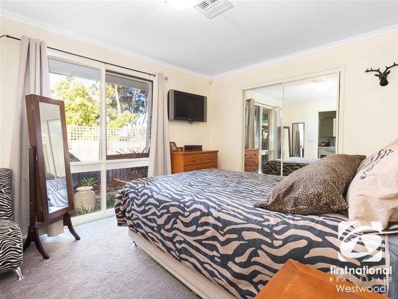 35 Flinders Crescent, Wyndham Vale VIC 3024