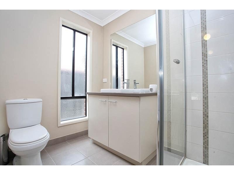 34 Kinglake Drive, Wyndham Vale VIC 3024