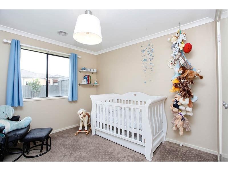 34 Kinglake Drive, Wyndham Vale VIC 3024