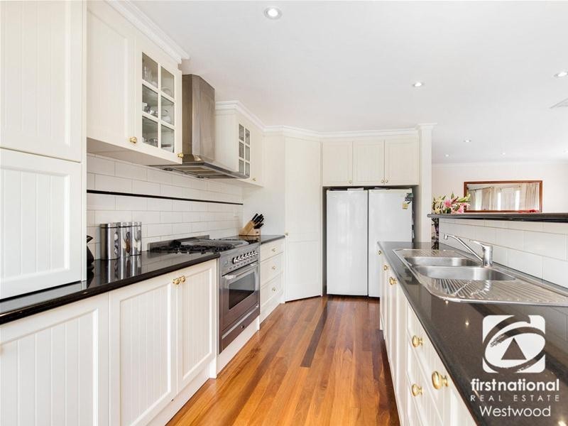 12 Snowy Court, Werribee VIC 3030