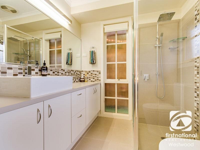 15 Protea Court, Hoppers Crossing VIC 3029