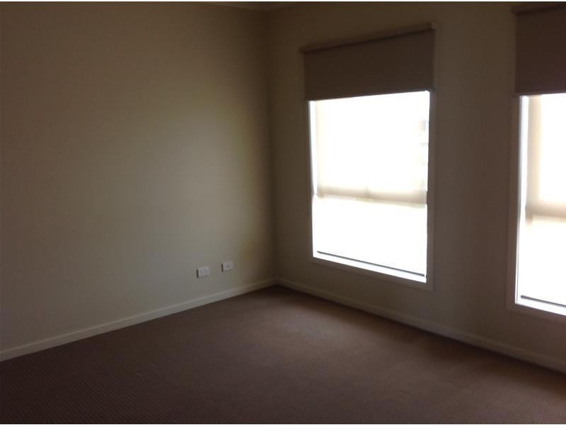 51 Waterways Boulevard, Williams Landing VIC 3027