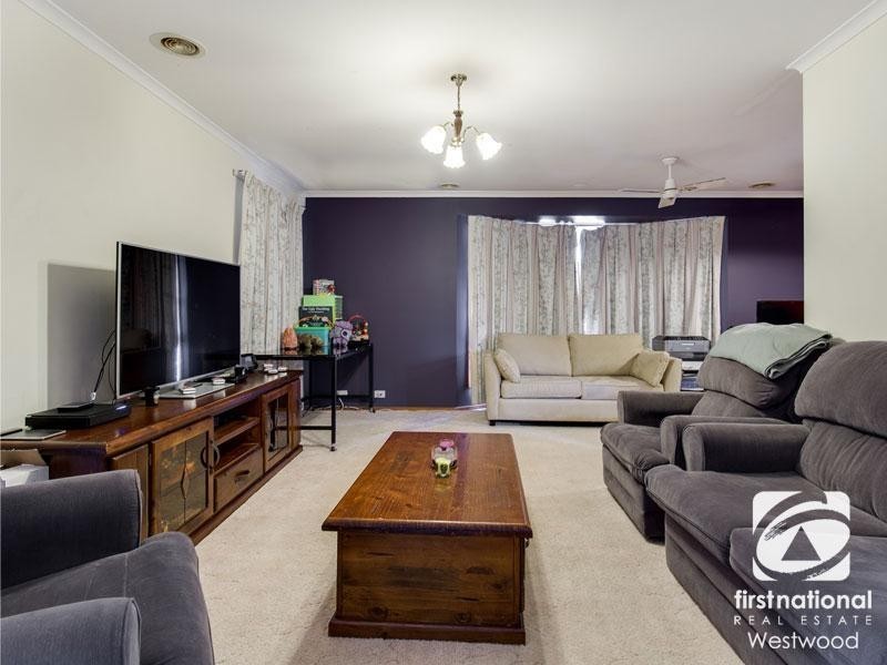 16 Strickland Avenue, Hoppers Crossing VIC 3029