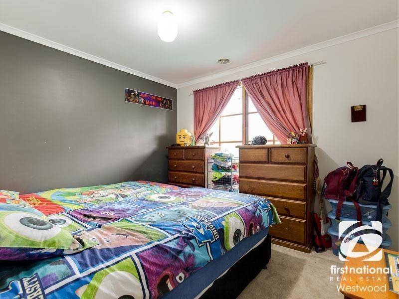 16 Strickland Avenue, Hoppers Crossing VIC 3029