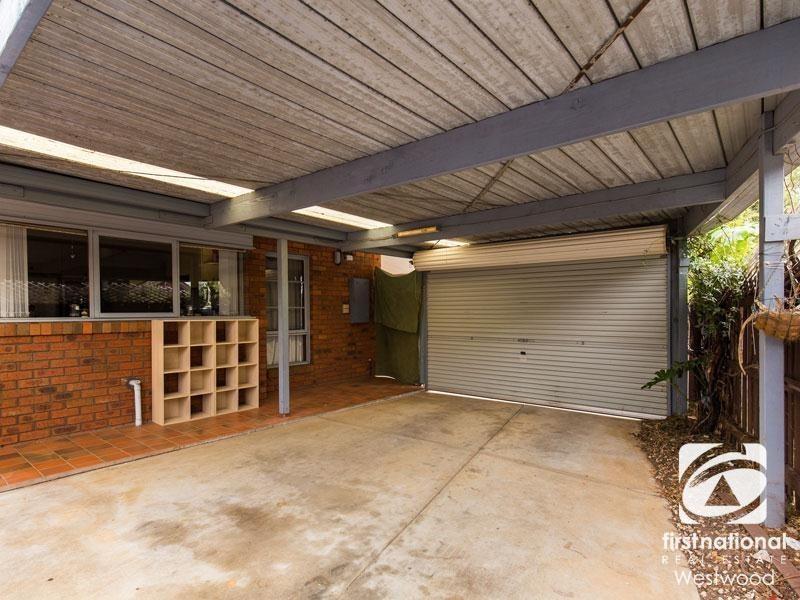 16 Strickland Avenue, Hoppers Crossing VIC 3029