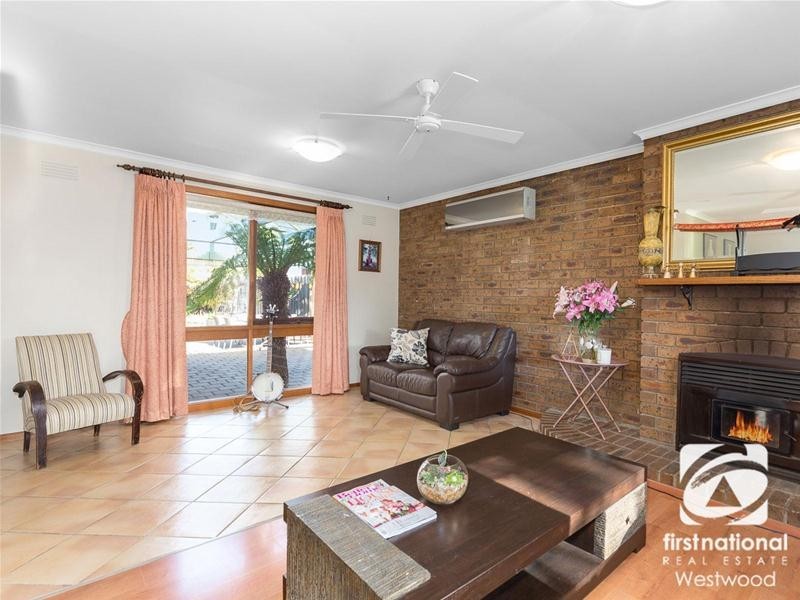 11 Tolmie Avenue, Werribee VIC 3030