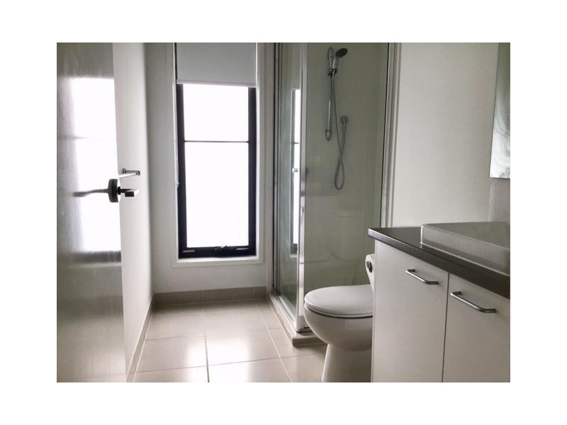 13 Nalara Street, Werribee VIC 3030