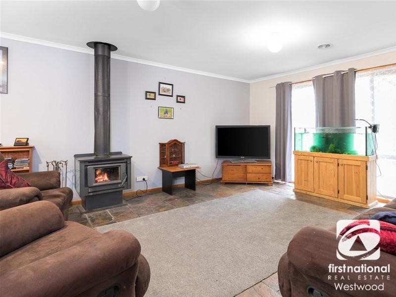 23 Flinders Crescent, Wyndham Vale VIC 3024