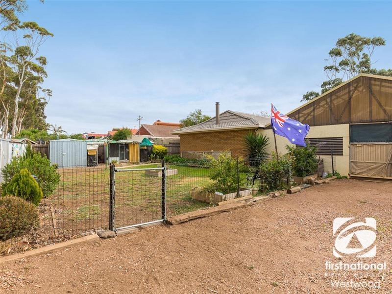 23 Flinders Crescent, Wyndham Vale VIC 3024