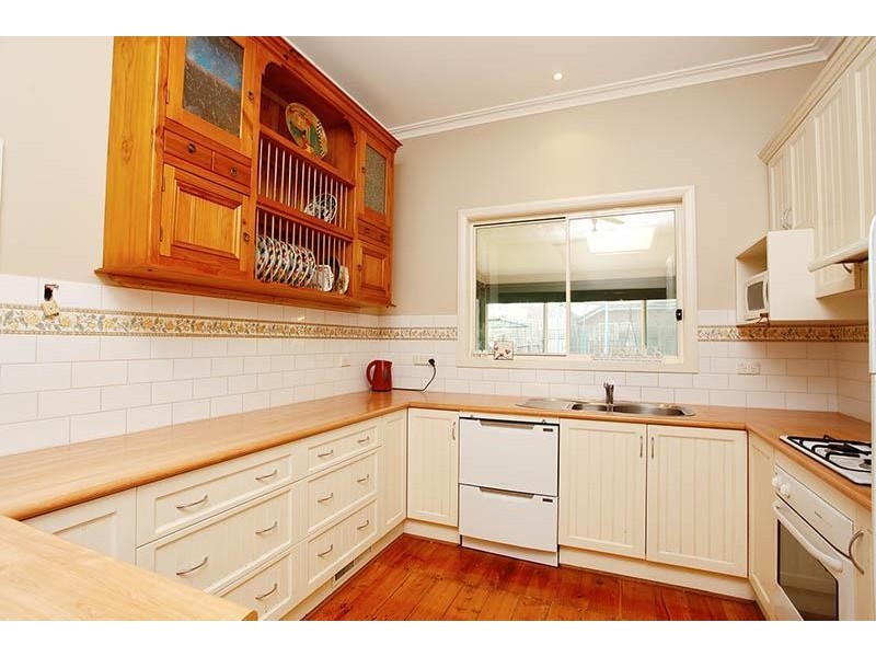 2 Bolwell Street, Werribee VIC 3030