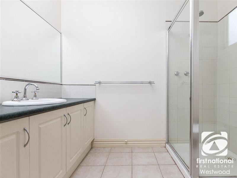 5/24 Riverside Avenue, Werribee VIC 3030