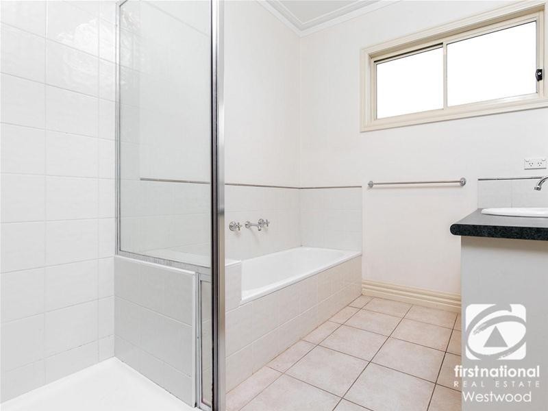 5/24 Riverside Avenue, Werribee VIC 3030