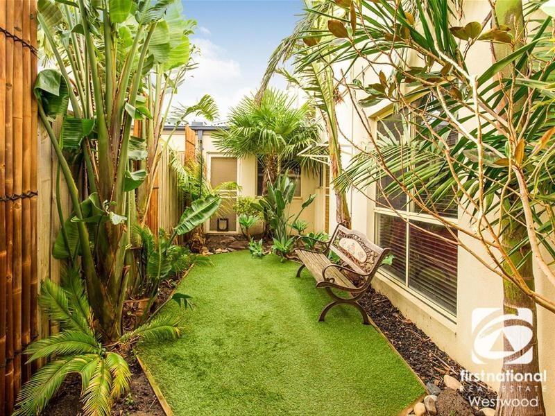 5/24 Riverside Avenue, Werribee VIC 3030