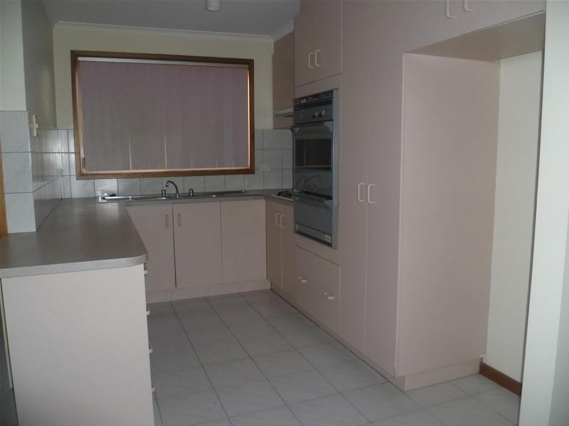 4/227 Princes Highway, Werribee VIC 3030