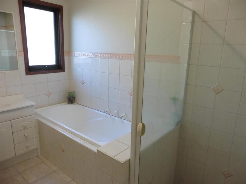 15 Greens Road, Wyndham Vale VIC 3024