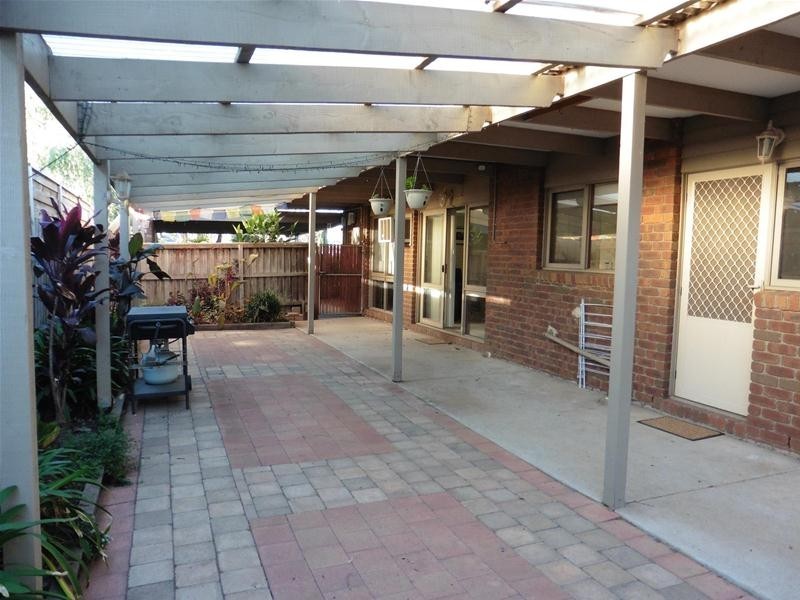 15 Greens Road, Wyndham Vale VIC 3024