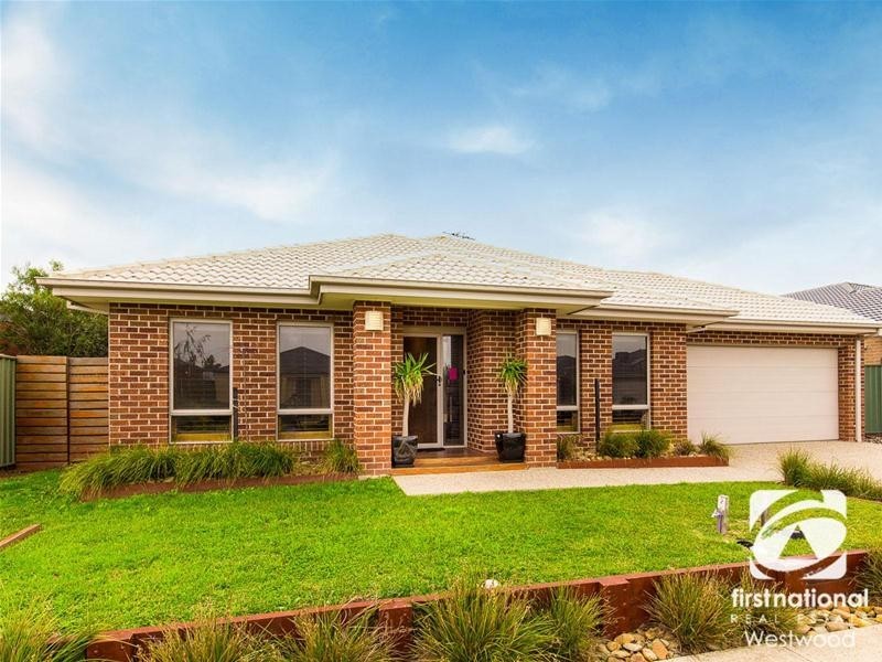10 Narmara Mews, Wyndham Vale VIC 3024