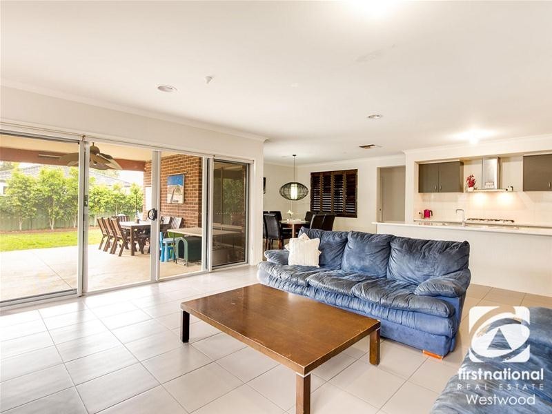 10 Narmara Mews, Wyndham Vale VIC 3024