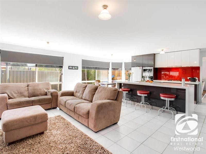4 Desert Gum Terrace, Wyndham Vale VIC 3024