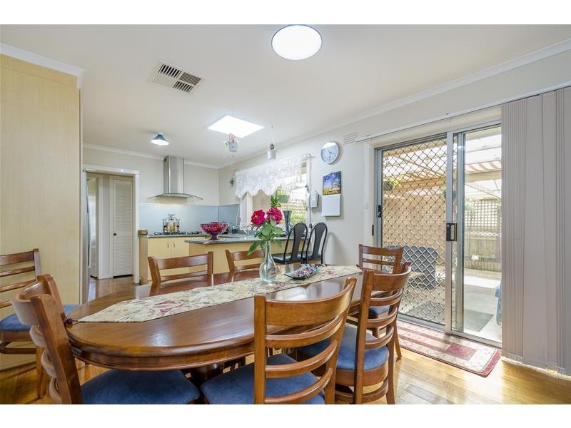 4 Sheringham Drive, Werribee VIC 3030