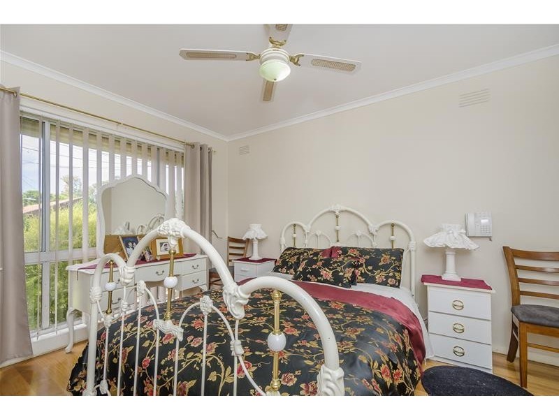 4 Sheringham Drive, Werribee VIC 3030