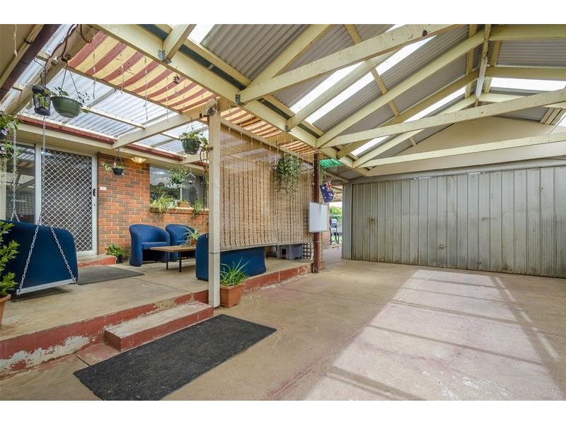 4 Sheringham Drive, Werribee VIC 3030