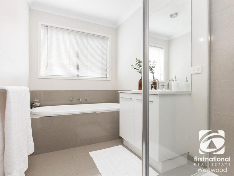 25 Firecrest Road, Wyndham Vale VIC 3024