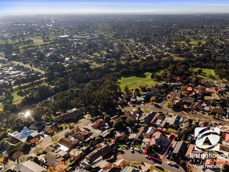 8 Nuragi Court, Werribee VIC 3030