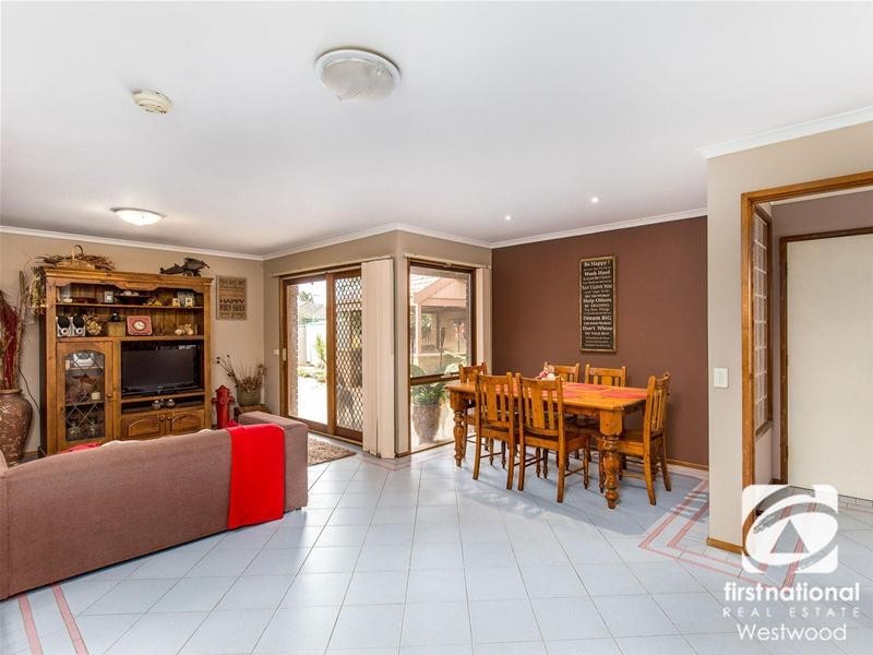 8 Nuragi Court, Werribee VIC 3030