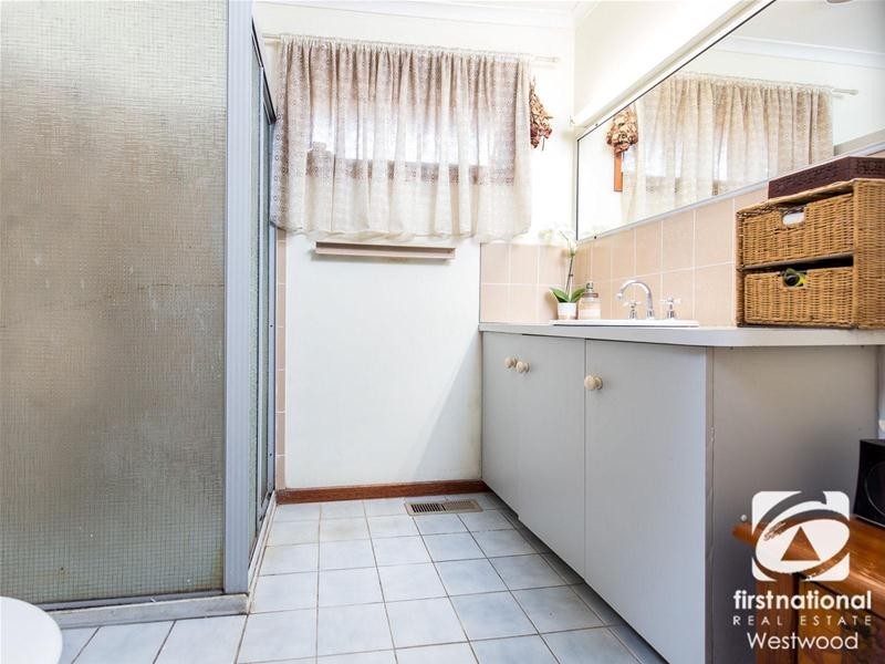 8 Nuragi Court, Werribee VIC 3030