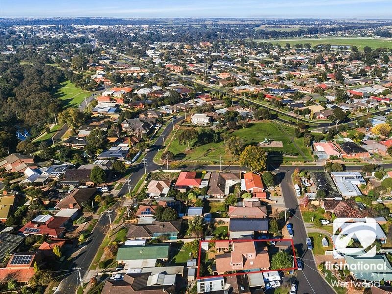 8 Nuragi Court, Werribee VIC 3030