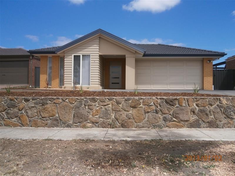 6 Murdeduke Crescent, Wyndham Vale VIC 3024