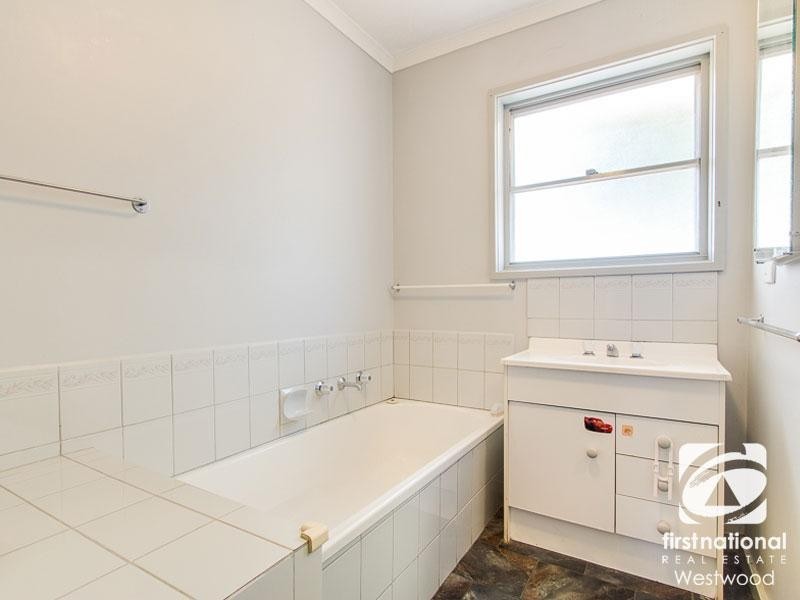 3 Nunniong Street, Werribee VIC 3030