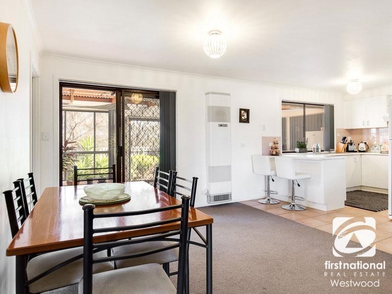 6 Presidents Court, Werribee VIC 3030