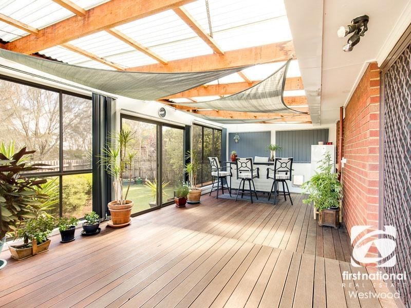 6 Presidents Court, Werribee VIC 3030