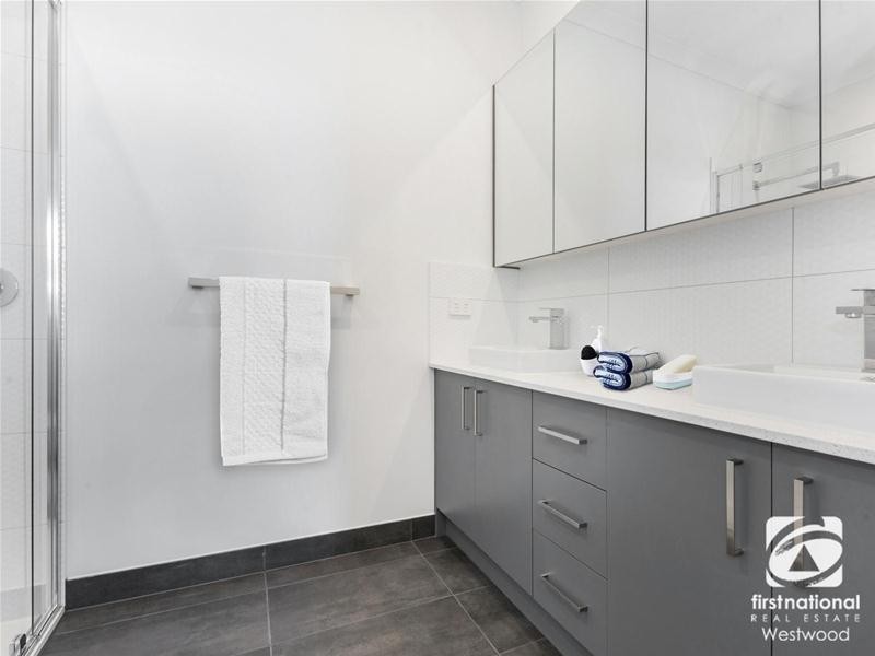 36 Fairhall Avenue, Werribee VIC 3030