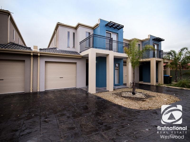 4/41 Hyde Park Terrace, Point Cook VIC 3030