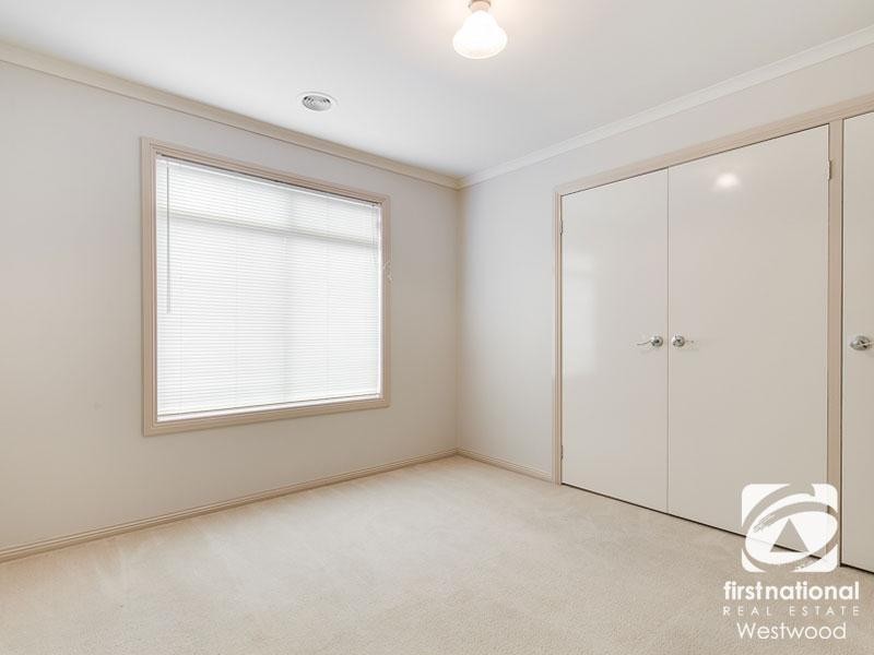 4/41 Hyde Park Terrace, Point Cook VIC 3030