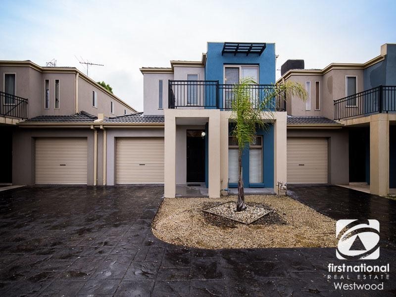 4/41 Hyde Park Terrace, Point Cook VIC 3030